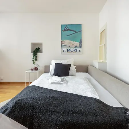 Beautiful In Old Town House City Center Apartment