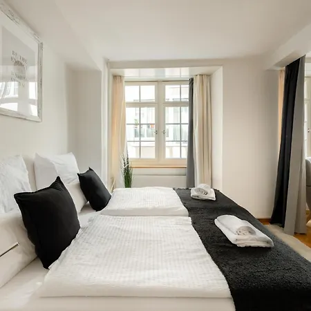 Beautiful In Old Town House City Center Apartment *